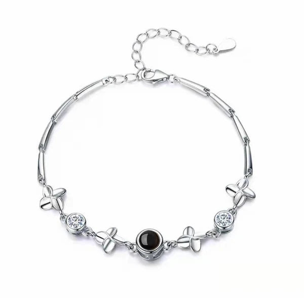 Bracelet with Photo Projection