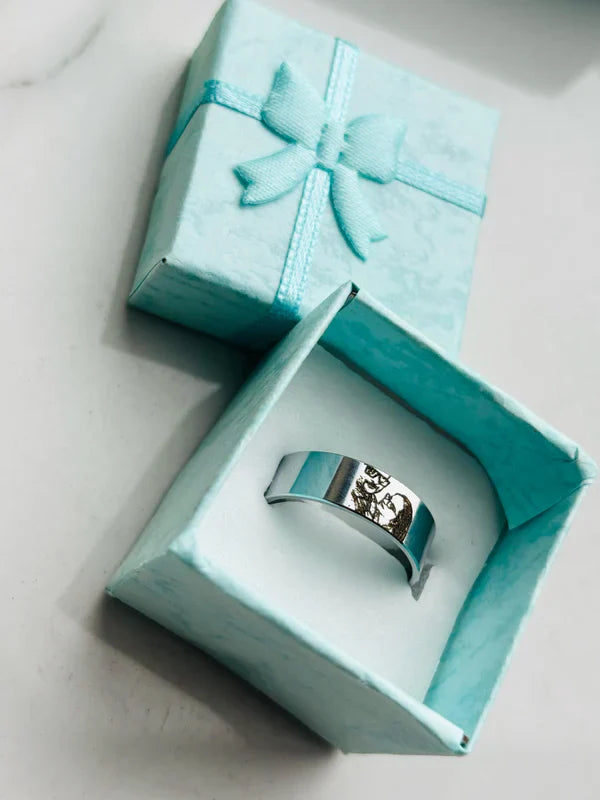 Adjustable Photo Ring